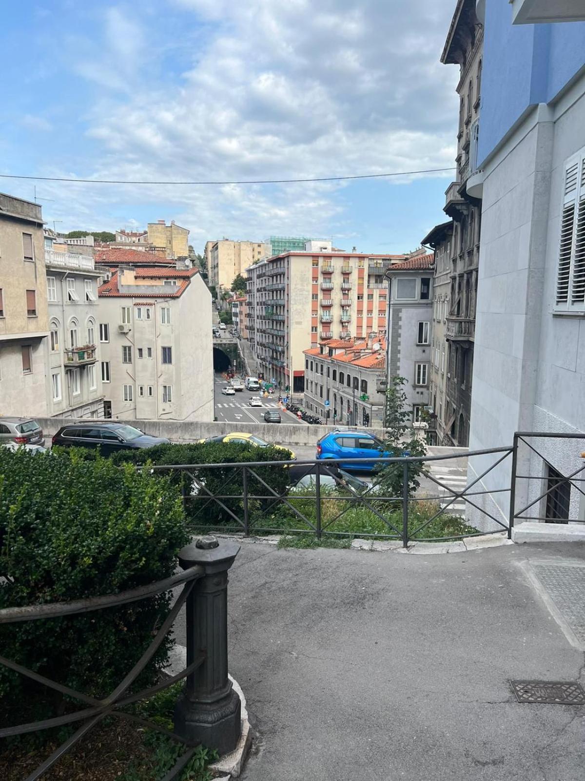 Casa Alice A 2 Passi Dal Centro 55 Mt 2 Apartment Trieste Exterior photo